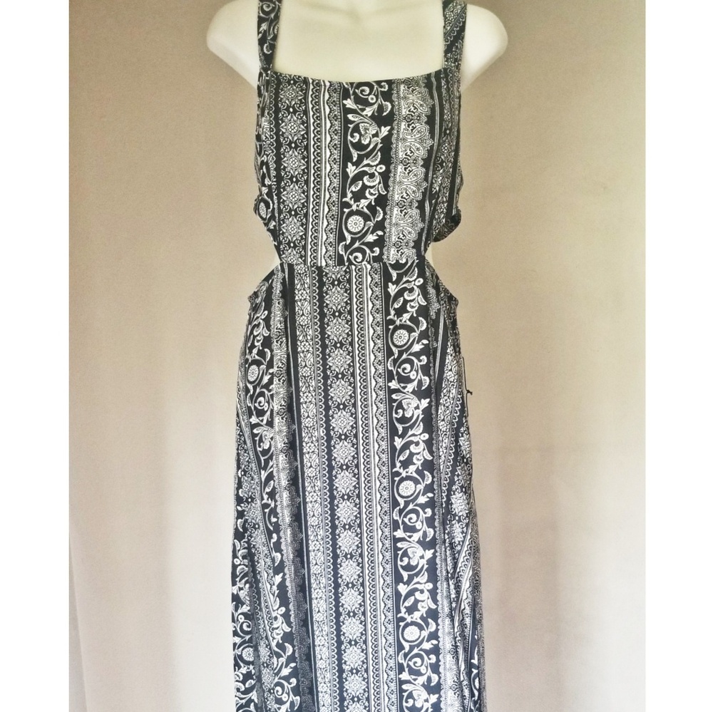 Forever 21 Cutout Maxi Dress